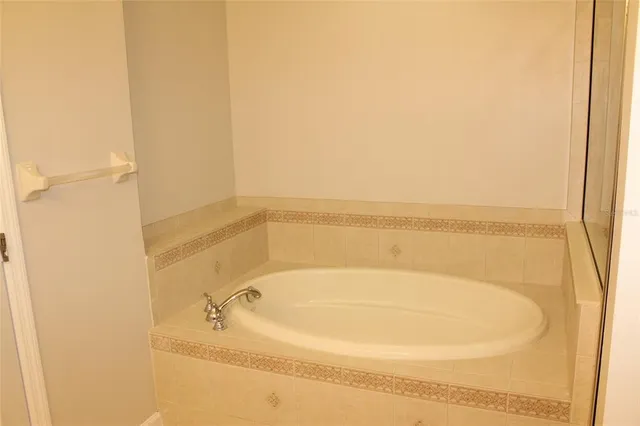 $2,550 | 7508 Toscana Boulevard, Unit 142, Orlando, FL 32819