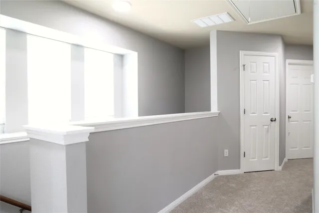 a view of empty room with window