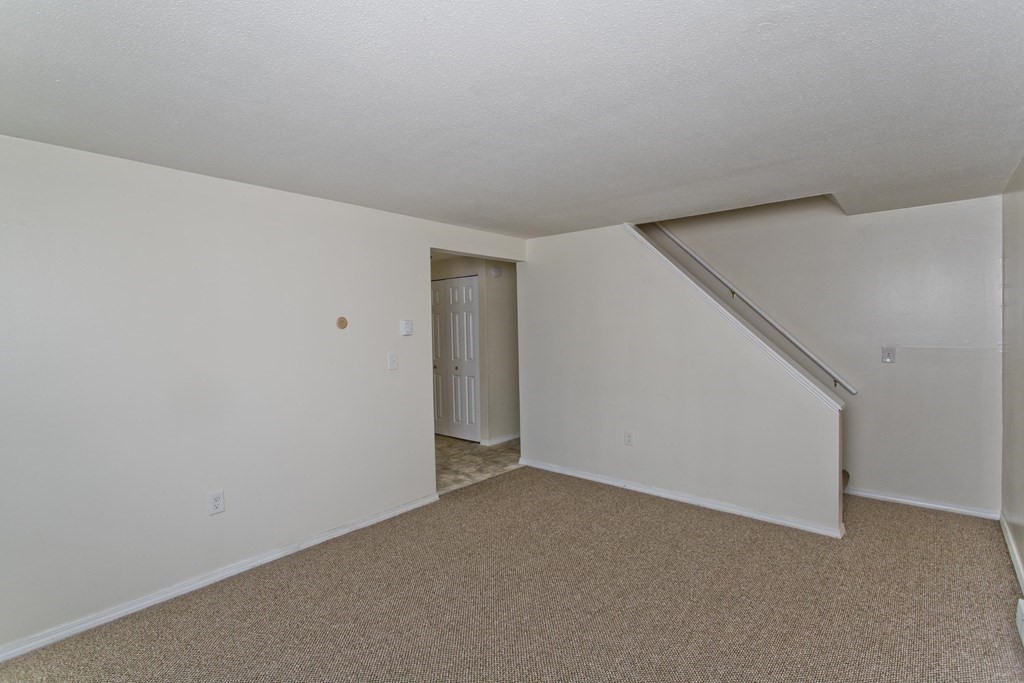 269 Chicopee Street, Unit 2 Chicopee, MA 01013 - Photo 8 of 25