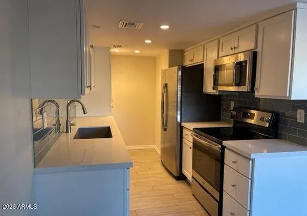 $1,695 | 4282 North 81st Street, Scottsdale, AZ 85251