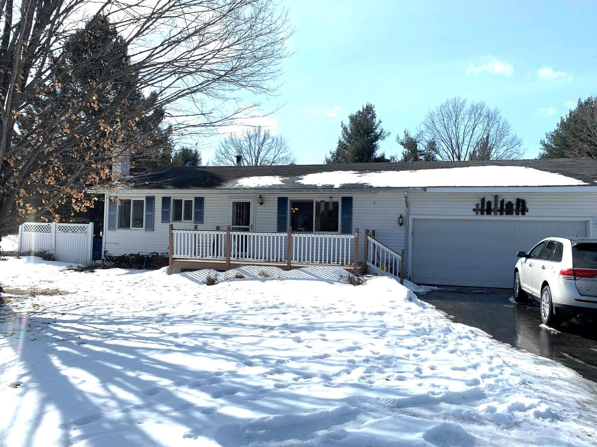 5223 Vinton Road Williamsburg, MI 49690 - Photo 1 of 30 1897570.JPG