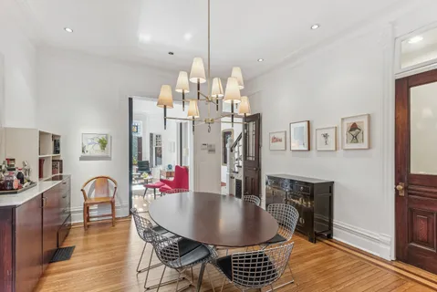 $1,699,000 | 168 West Eugenie Street, Chicago, IL 60614