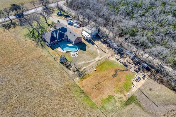 $599,900 | 10001 County Road 519, Burleson, TX 76028