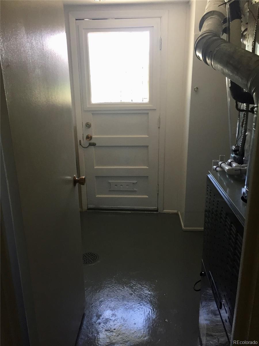 1458 South Oneida Street Denver, CO 80224 - Photo 21 of 33 a bathroom with a window