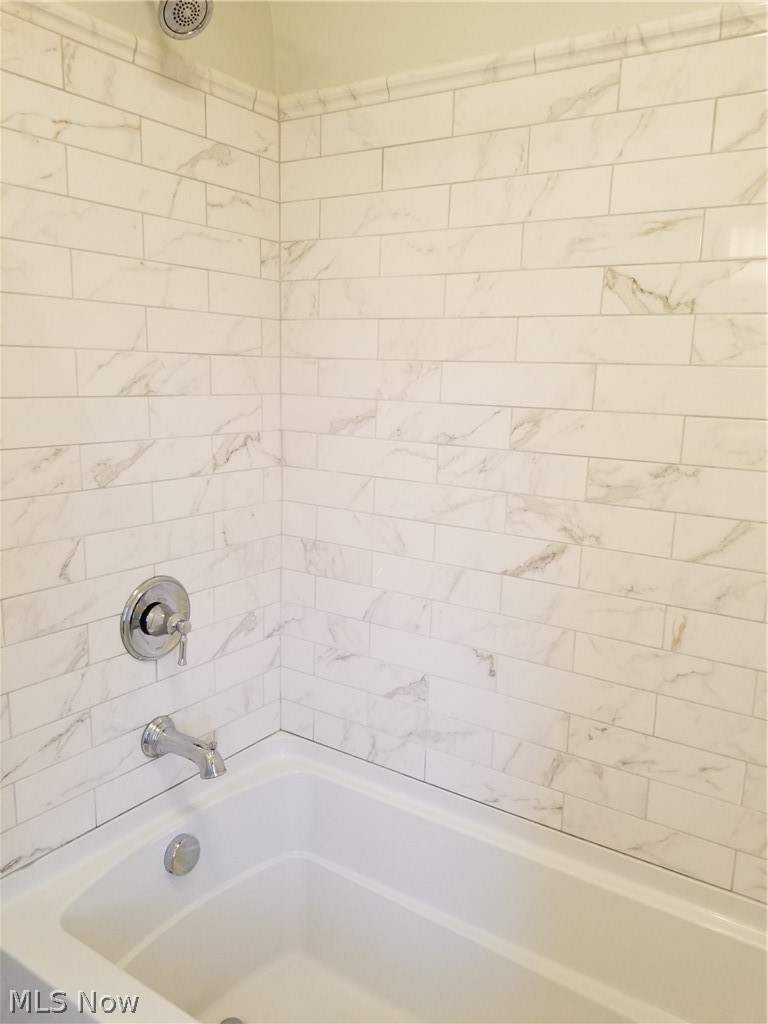 3266 Aberdeen Road Cleveland, OH 44120 - Photo 13 of 22