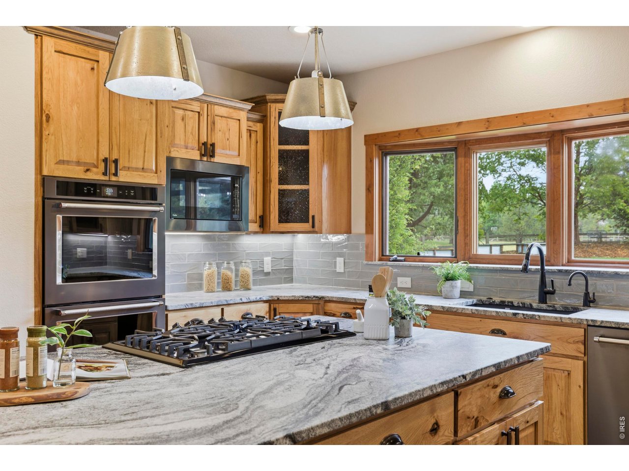 6421 Rookery Road Fort Collins, CO 80528 - Photo 12 of 50 Double Ovens