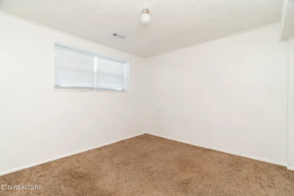 $374,900 | 7536 Inverrary Circle, Knoxville, TN 37918