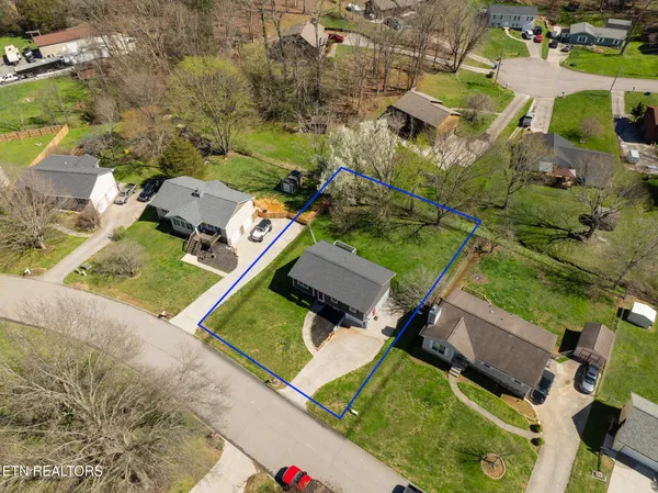$374,900 | 7536 Inverrary Circle, Knoxville, TN 37918