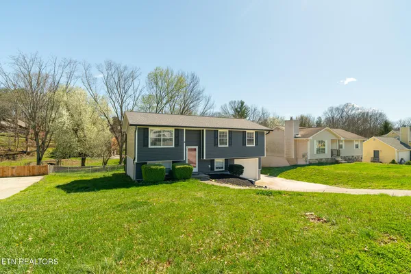 $374,900 | 7536 Inverrary Circle, Knoxville, TN 37918