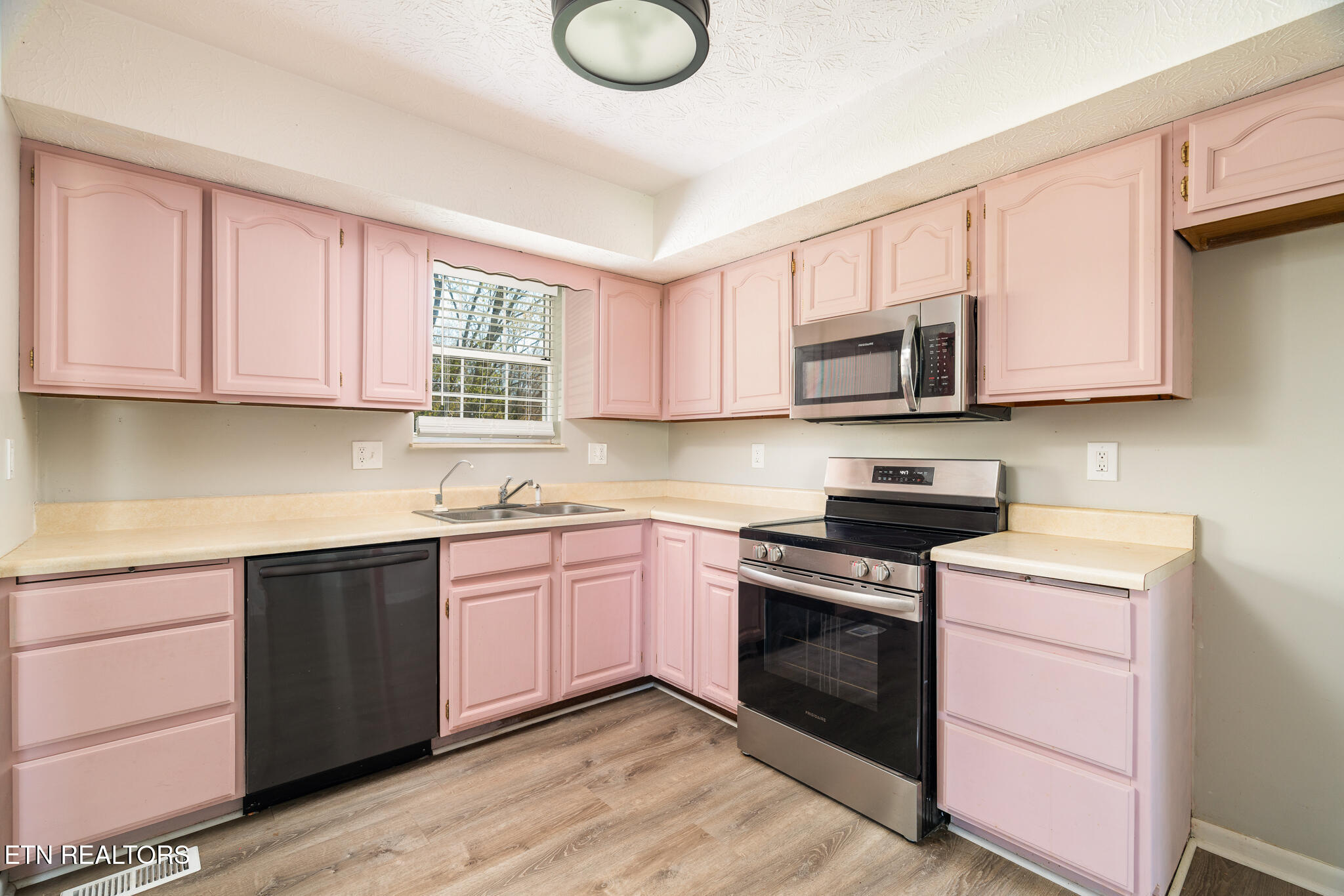 7536 Inverrary Circle Knoxville, TN 37918 - Photo 8 of 30 untitled-8