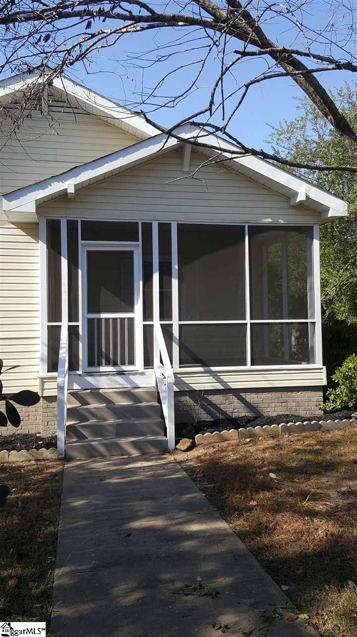 405 Lindberg Street Slater, SC 29683 - Photo 2 of 36 Gallery Image 2