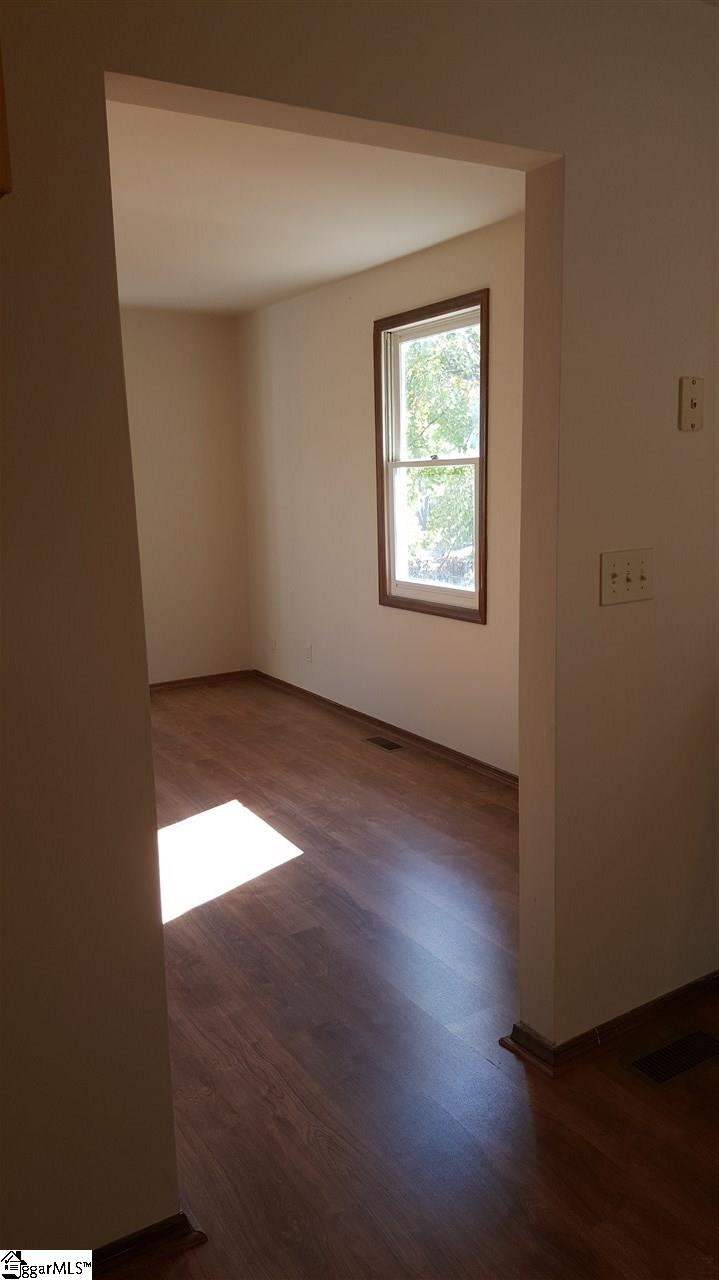 405 Lindberg Street Slater, SC 29683 - Photo 12 of 36 Gallery Image 12