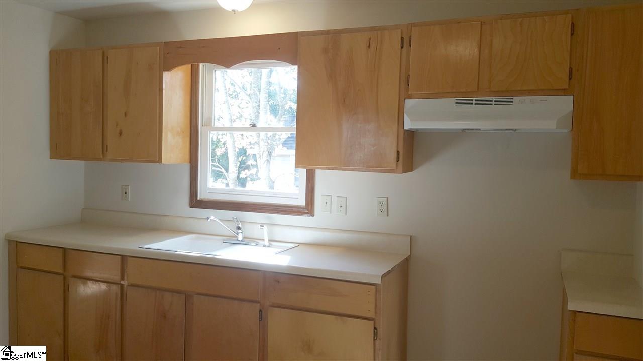 405 Lindberg Street Slater, SC 29683 - Photo 14 of 36 Gallery Image 14