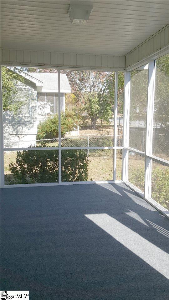 405 Lindberg Street Slater, SC 29683 - Photo 3 of 36 Gallery Image 3
