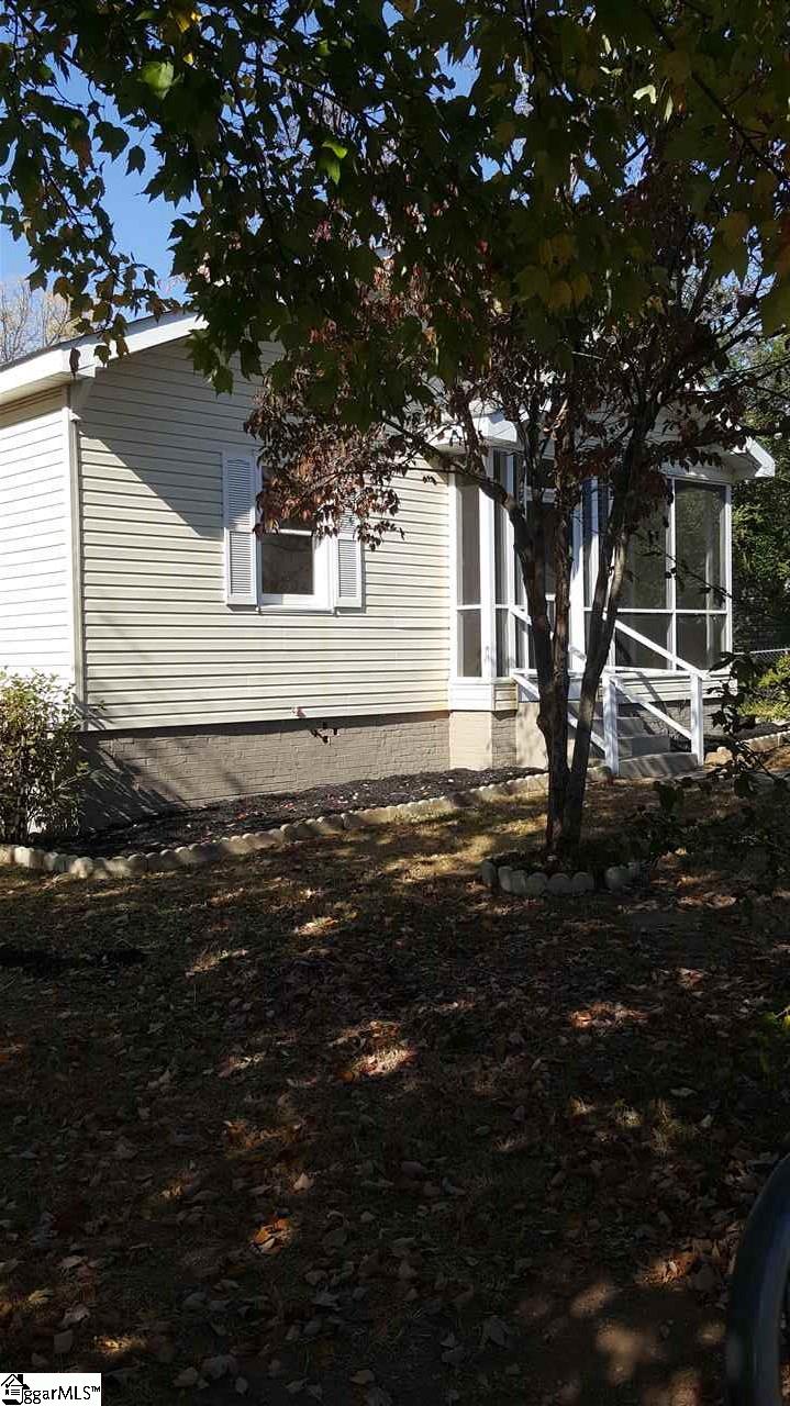 405 Lindberg Street Slater, SC 29683 - Photo 35 of 36 Gallery Image 35