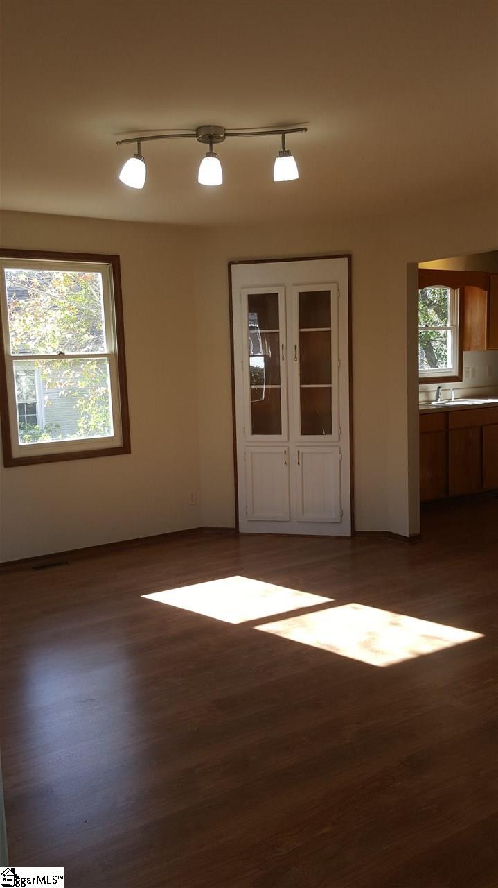 405 Lindberg Street Slater, SC 29683 - Photo 6 of 36 Gallery Image 6