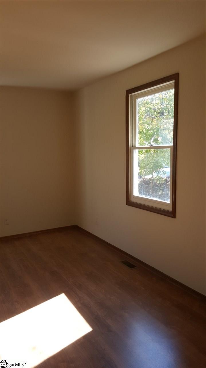 405 Lindberg Street Slater, SC 29683 - Photo 10 of 36 Gallery Image 10