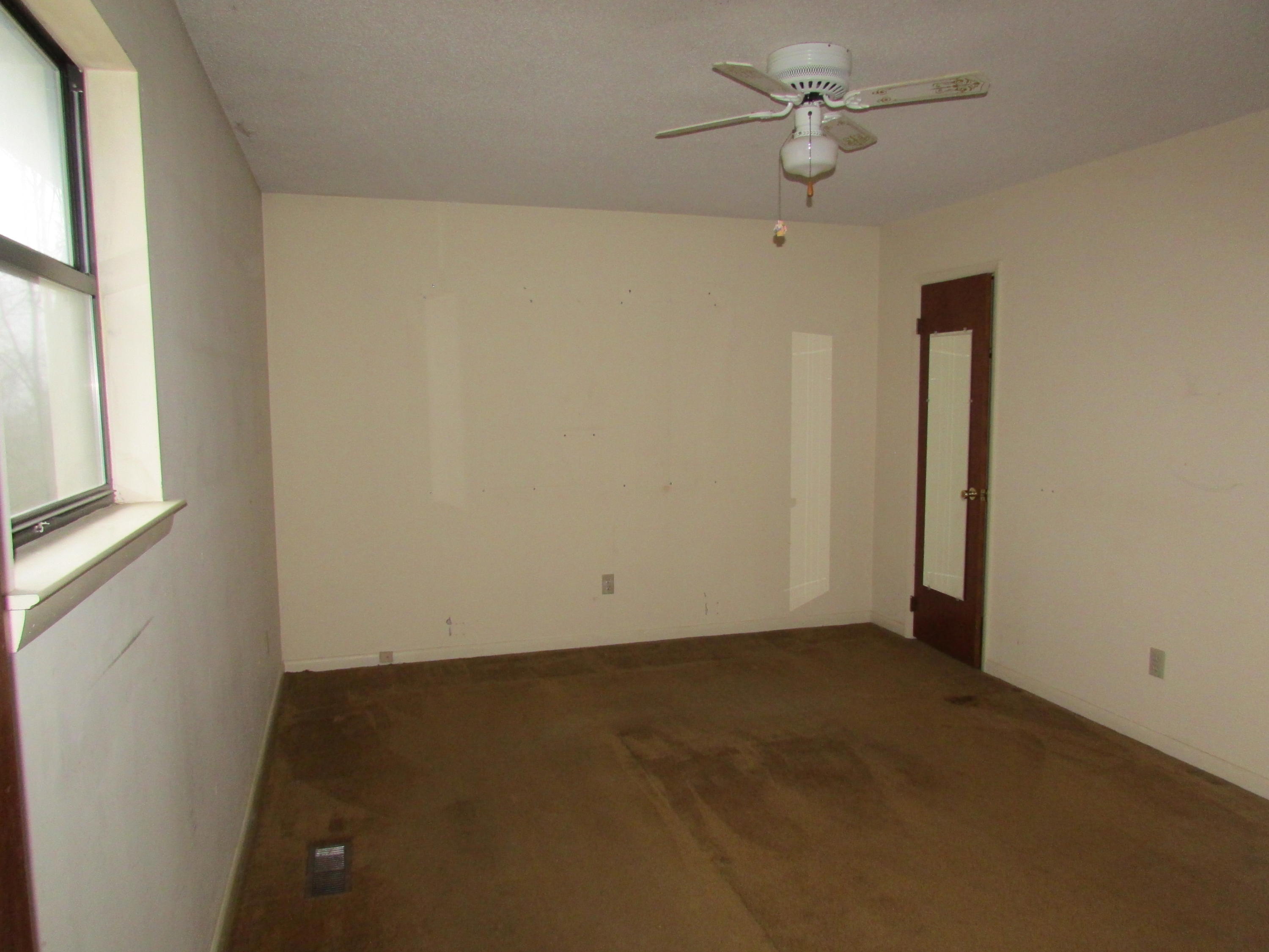 472 Ridgewood Drive Chickamauga, GA 30707 - Photo 7 of 11 Ridgewood.JPG