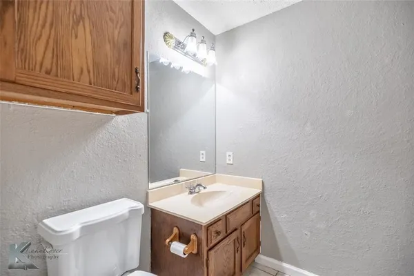 $309,900 | 809 Chanticleers Lane, Abilene, TX 79602