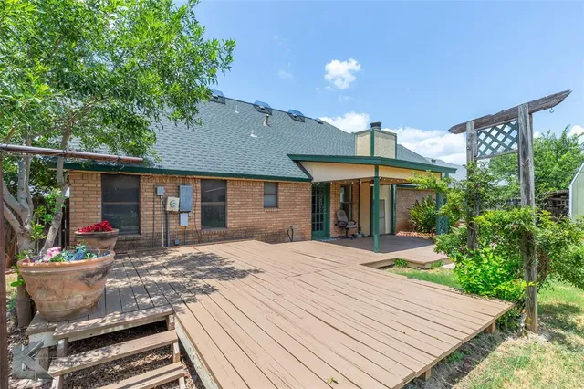 $309,900 | 809 Chanticleers Lane, Abilene, TX 79602