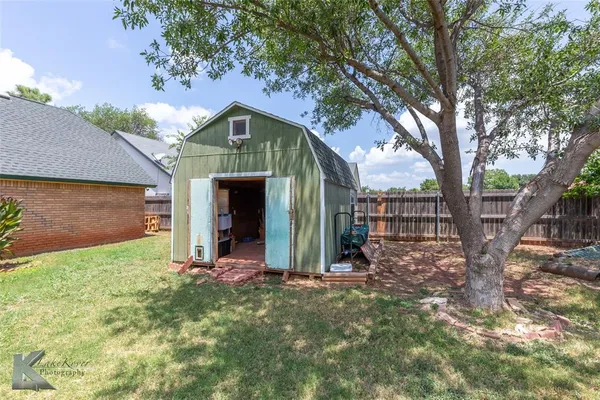 $309,900 | 809 Chanticleers Lane, Abilene, TX 79602