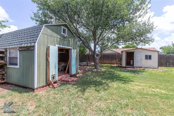 $309,900 | 809 Chanticleers Lane, Abilene, TX 79602