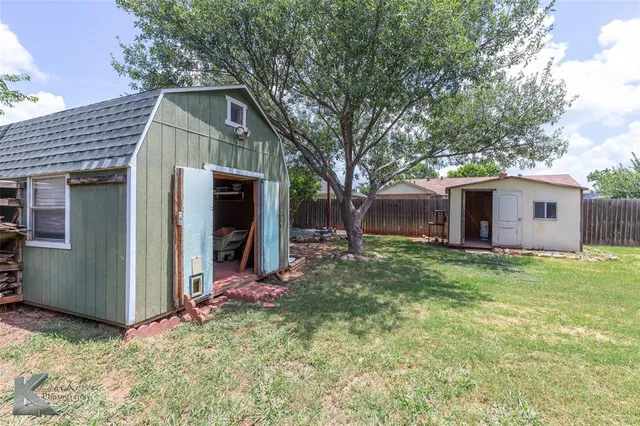$309,900 | 809 Chanticleers Lane, Abilene, TX 79602