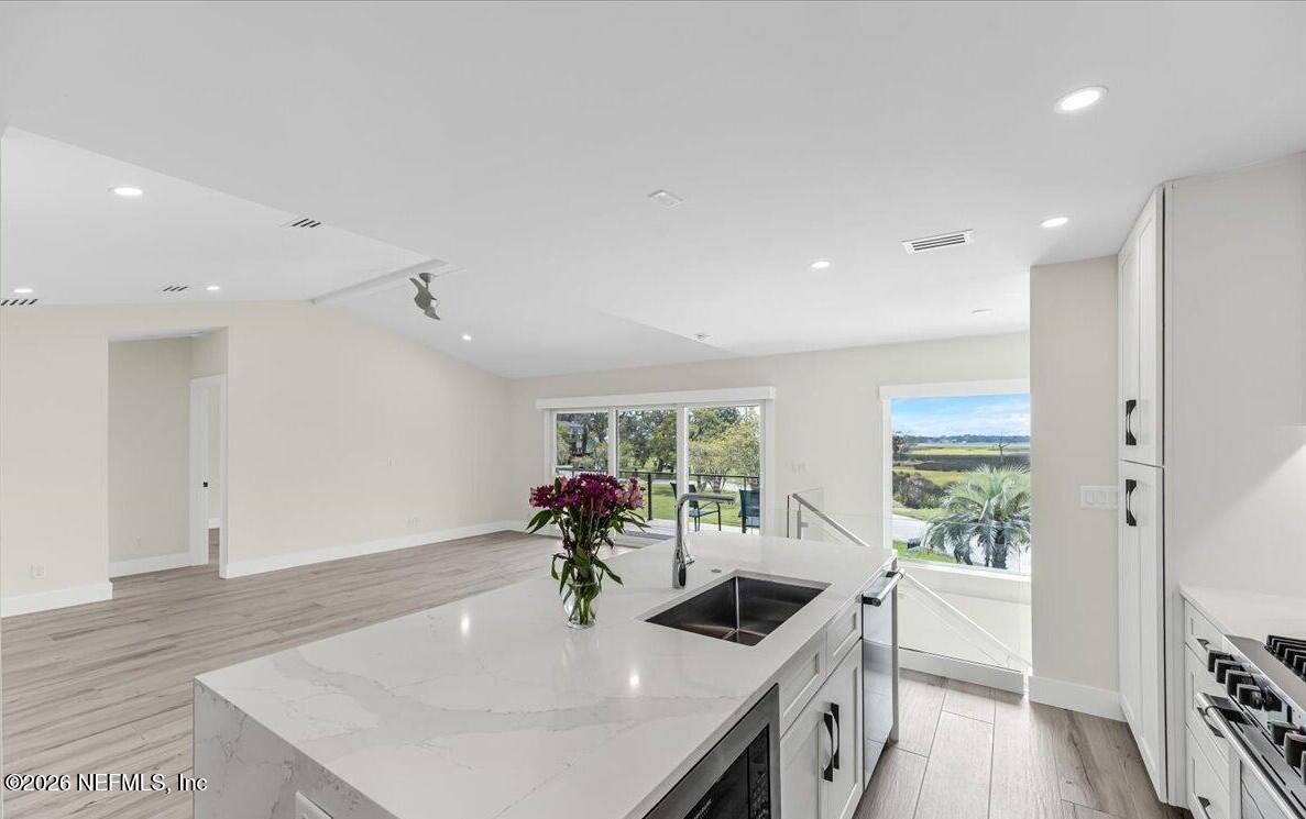 2101 Bartolome Road Neptune Beach, FL 32266 - Photo 3 of 11 20240103172228654409000000-o
