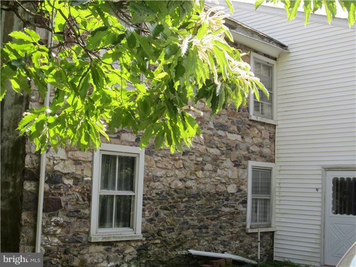 5661 Highway 412 Riegelsville, PA 18077 - Photo 1 of 5 Gallery Image 1