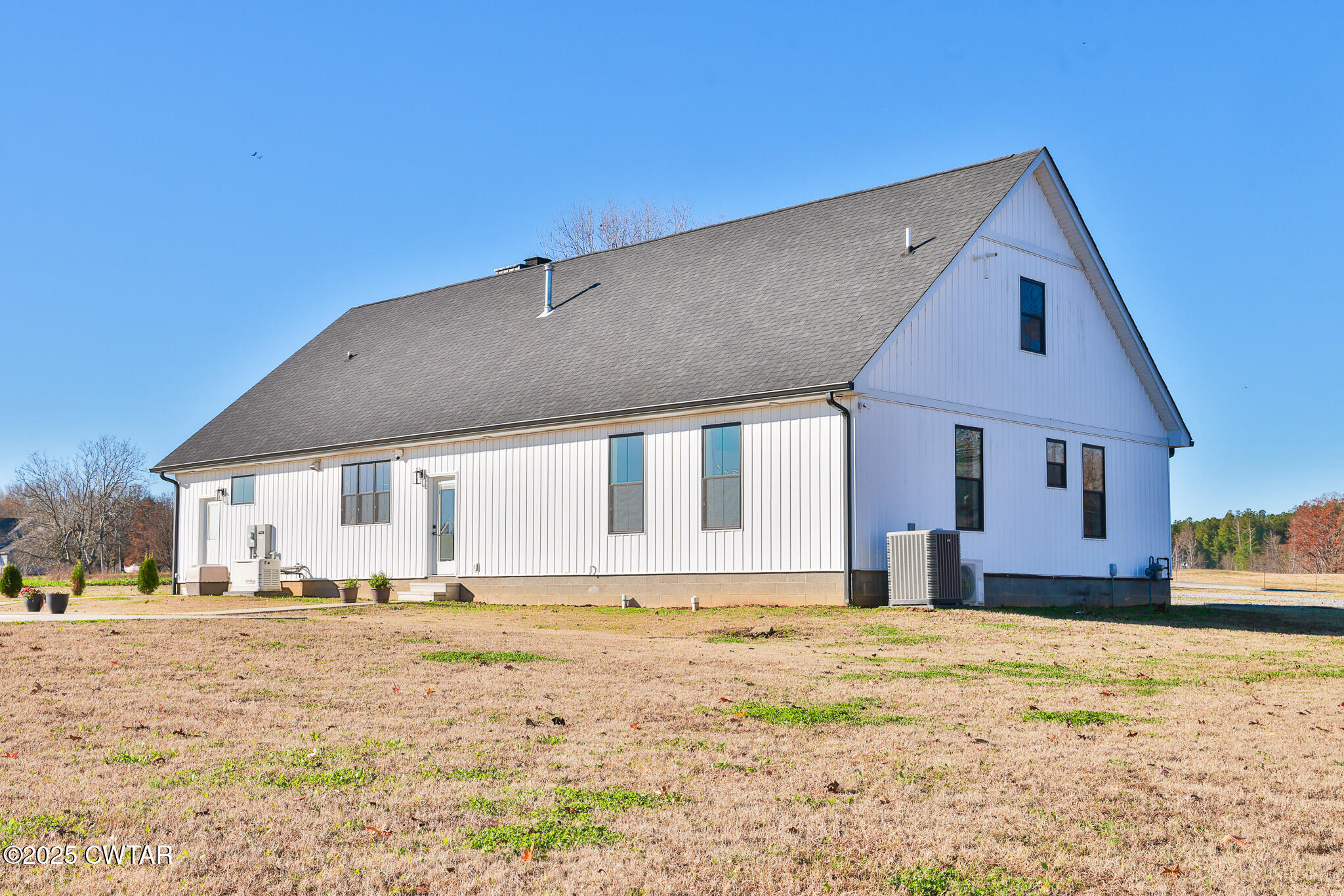 350 Klutts Road Dresden, TN 38225 - Photo 30 of 39 a front view of a house with a yard