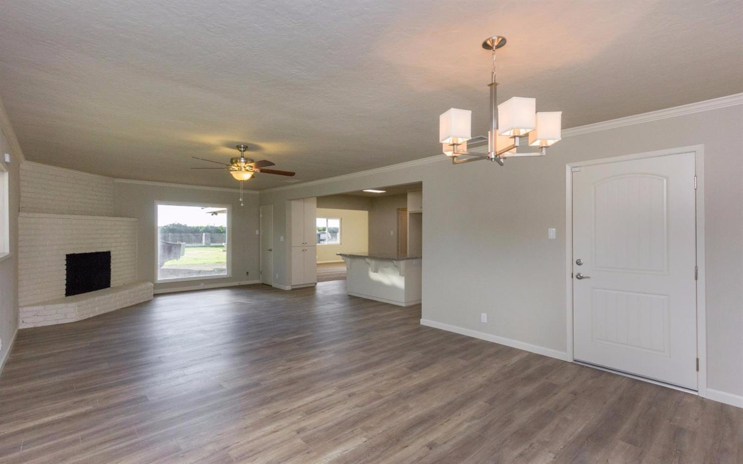 1088 North Del Rey Avenue Sanger, CA 93657 - Photo 5 of 10 Gallery Image 5