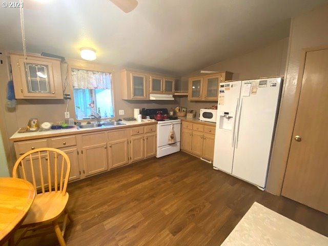 741 Eagle Valley Road Oakland, OR 97462 - Photo 7 of 32 Gallery Image 7