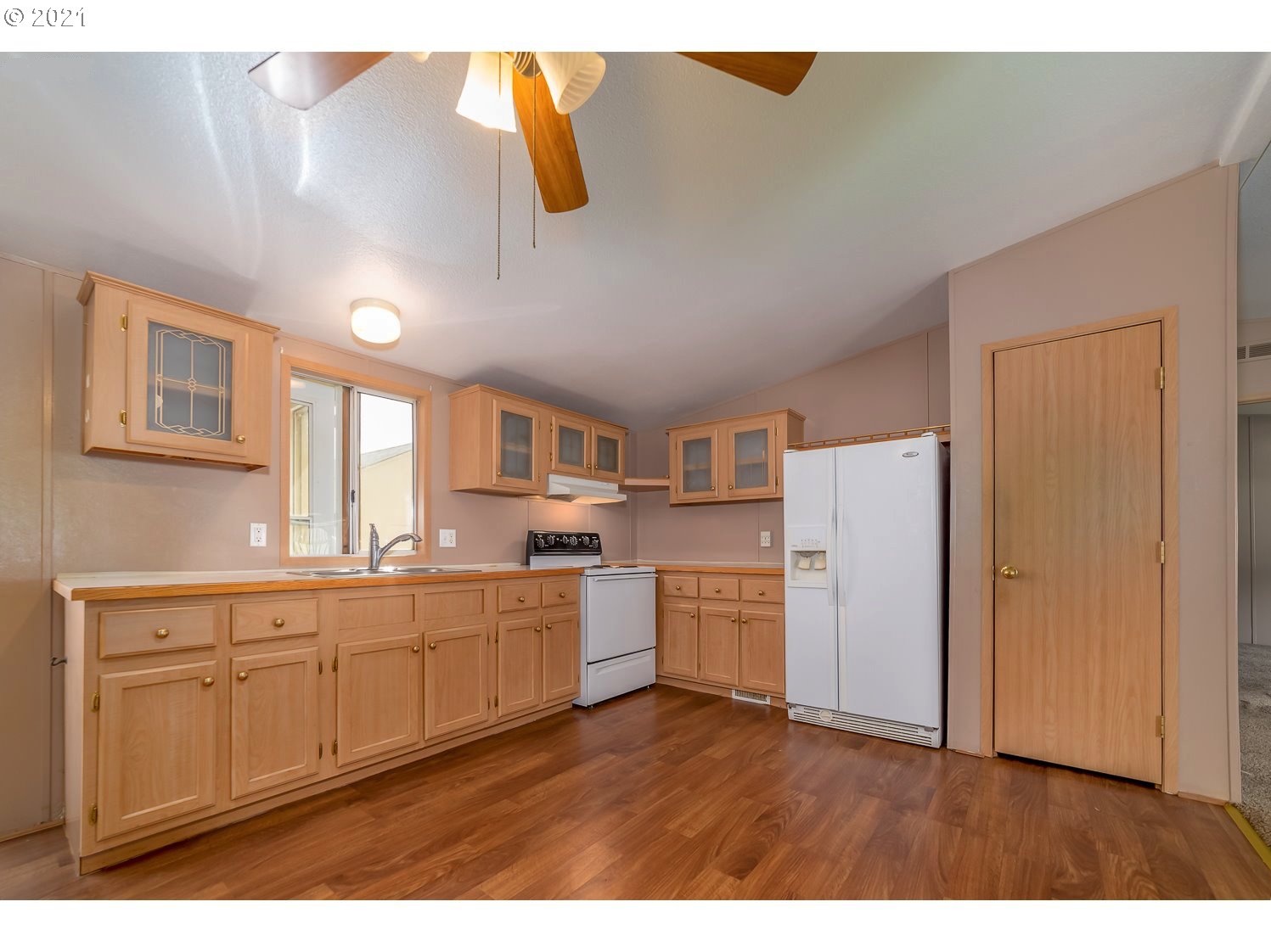 741 Eagle Valley Road Oakland, OR 97462 - Photo 8 of 32 Gallery Image 8