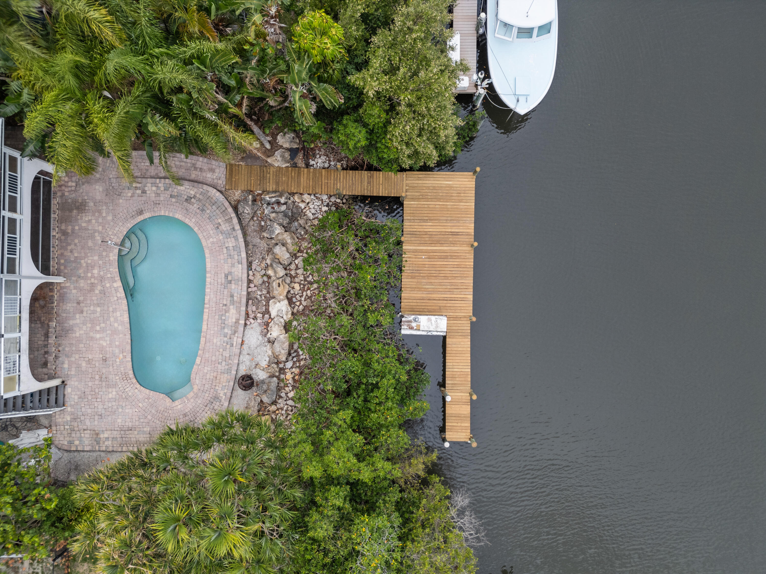 4239 Southeast Whiticar Way  