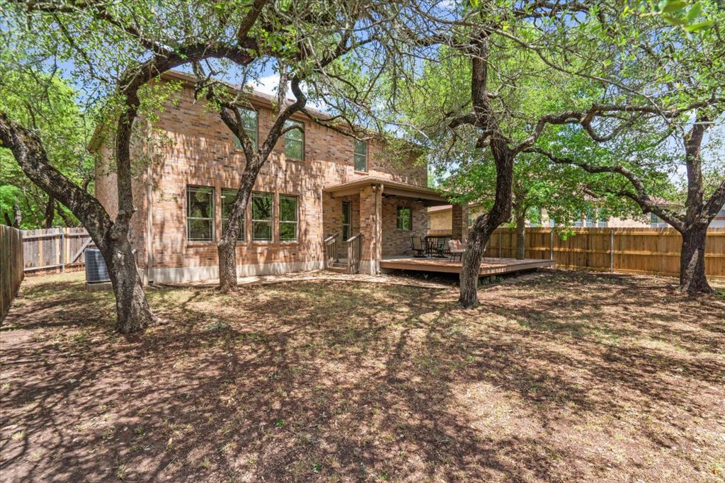 11208 Bastogne Loop Austin, TX 78739 - Photo 33 of 39