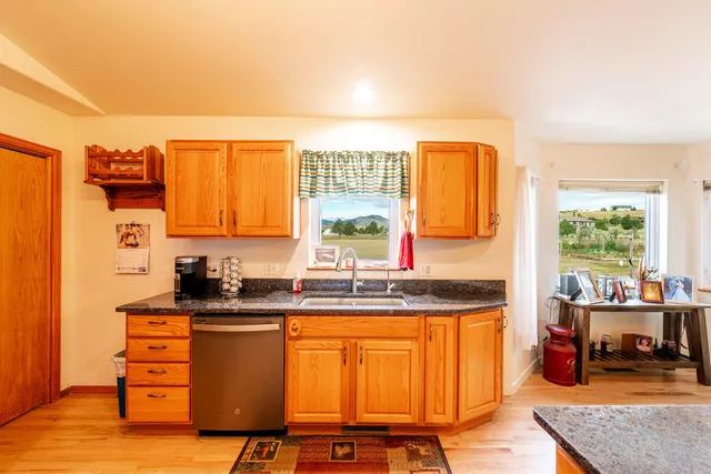 $635,000 | 63 Langdon Road, Buffalo, WY 82834