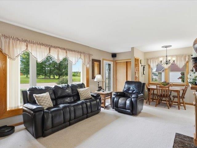 821 South Division Street Colby, WI 54421 - Photo 4 of 37