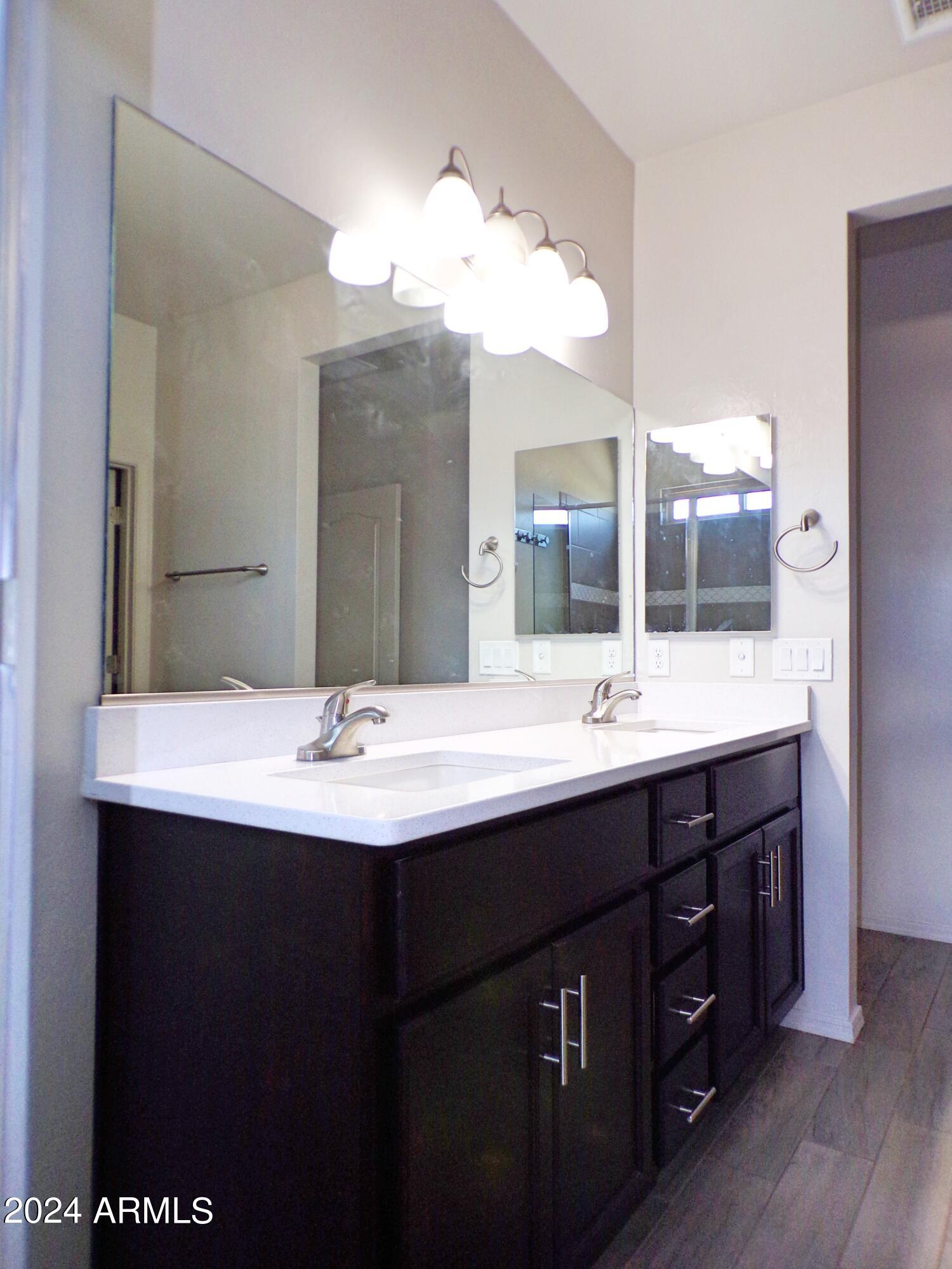 6263 Saddlehorn Circle Hereford, AZ 85615 - Photo 13 of 28 045