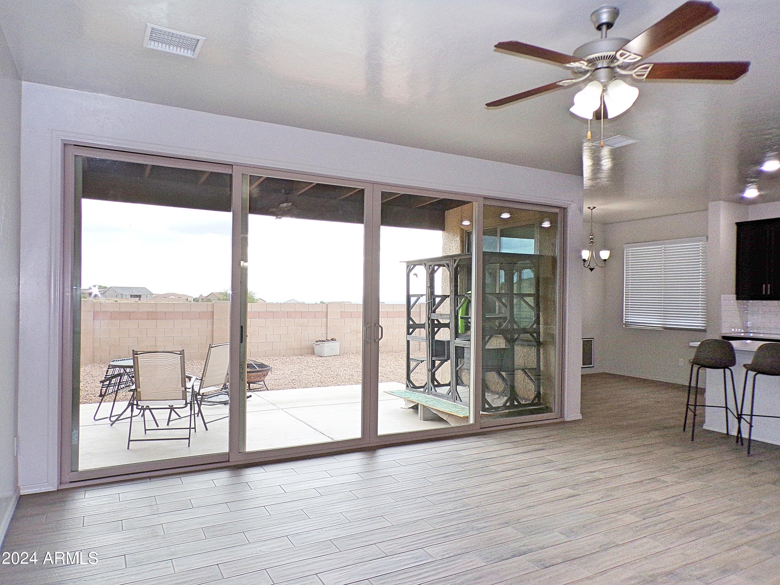 6263 Saddlehorn Circle Hereford, AZ 85615 - Photo 5 of 28 005