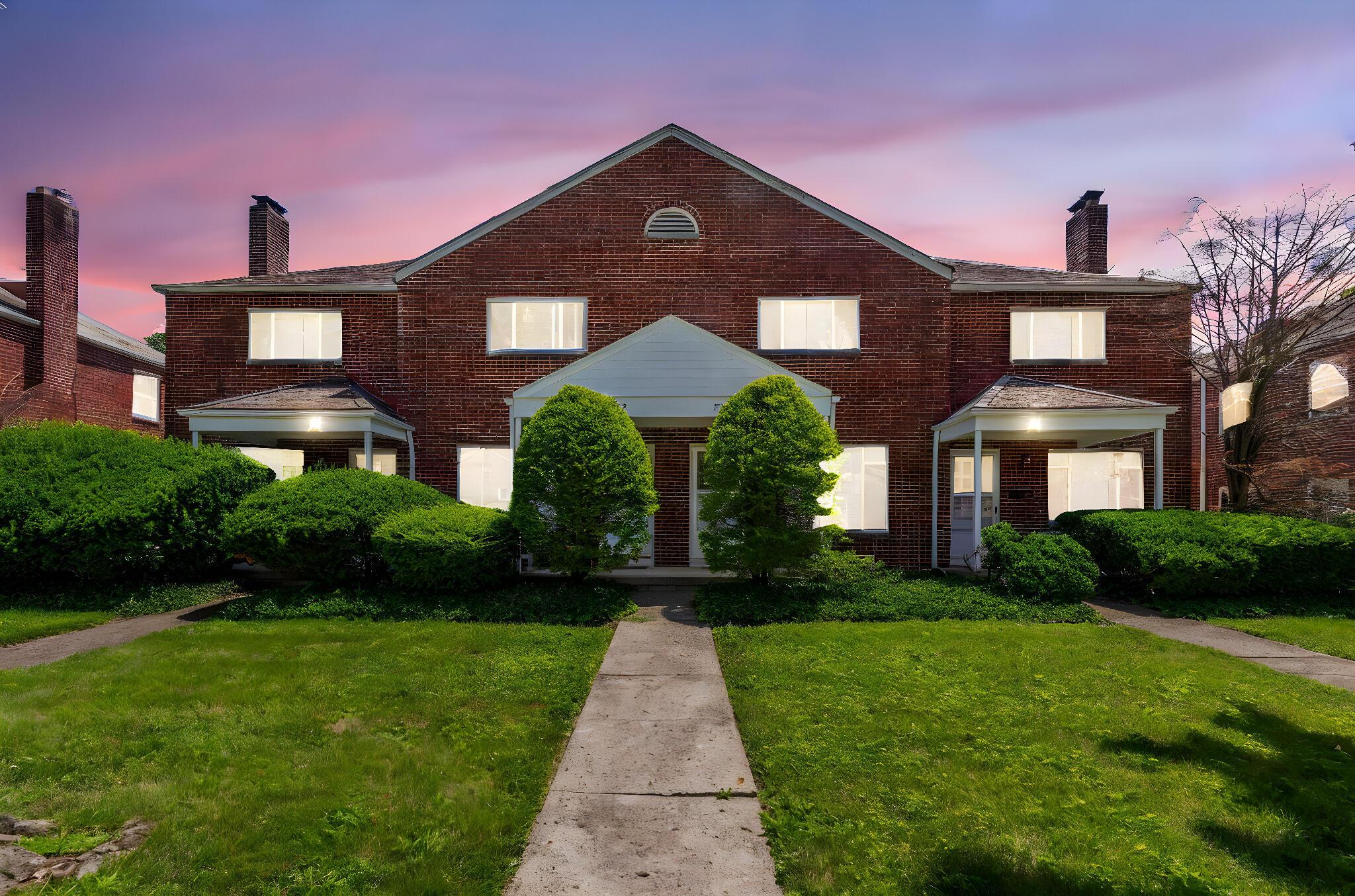 790 Kenwick Road Columbus, OH 43209 - Photo 4 of 22 790-796 Kenwick (Exterior)-3 day to dusk