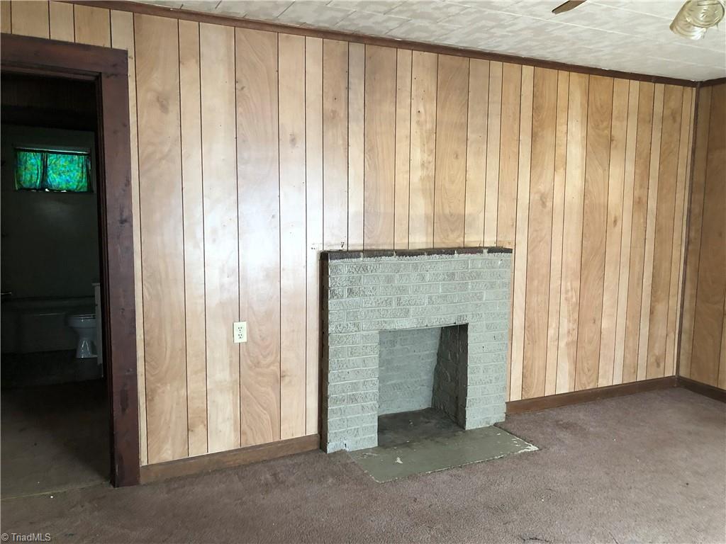 890 Cunningham Road Thomasville, NC 27360 - Photo 5 of 11 Fireplace in the house