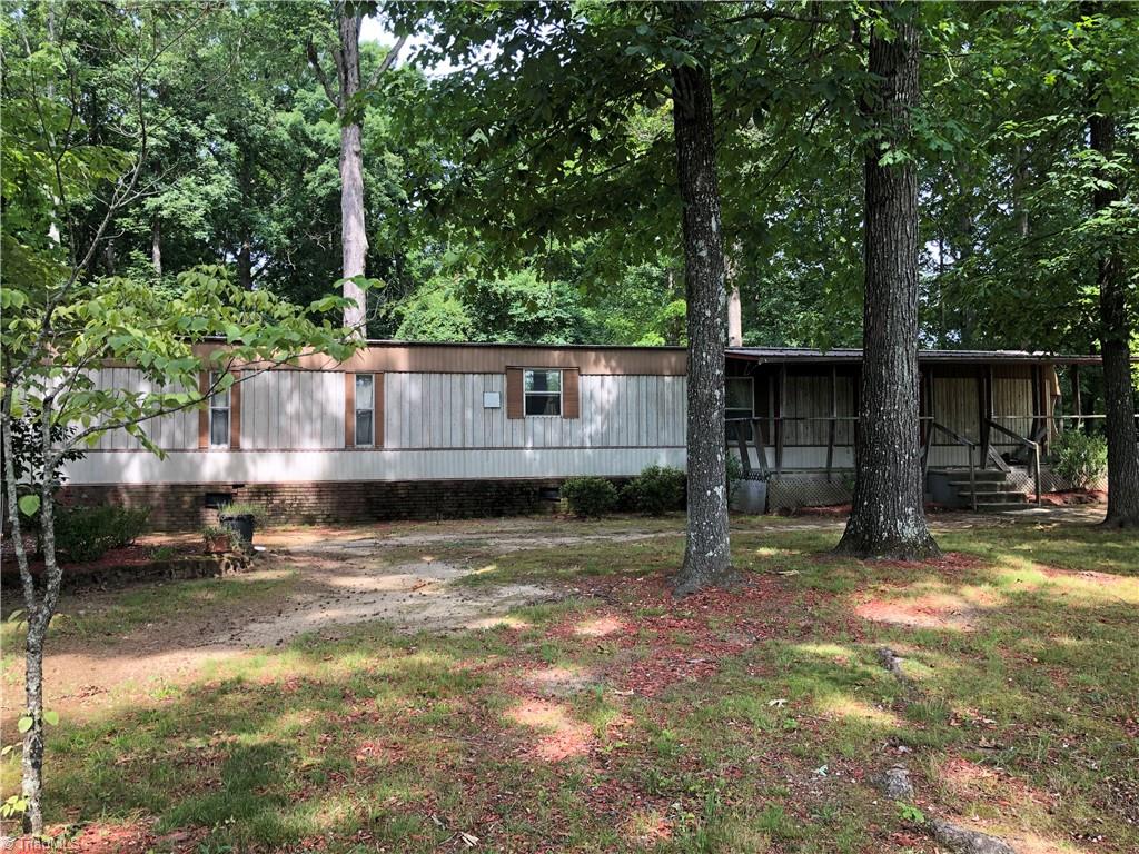 890 Cunningham Road Thomasville, NC 27360 - Photo 8 of 11 Mobile Home