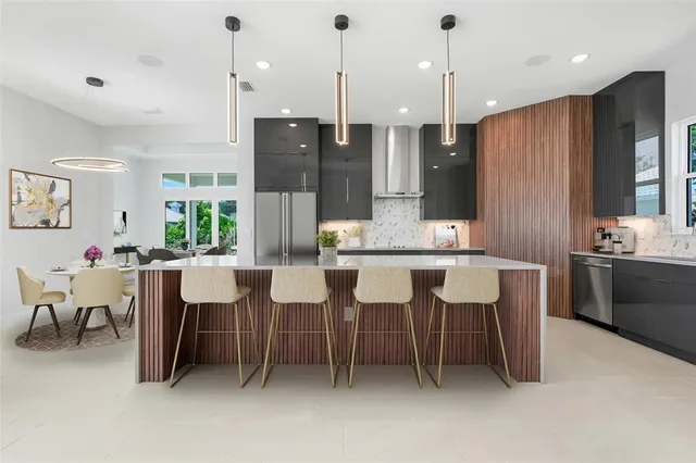 $950,000 | 138 New Leatherwood Drive, Palm Coast, FL 32137