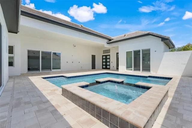 $950,000 | 138 New Leatherwood Drive, Palm Coast, FL 32137