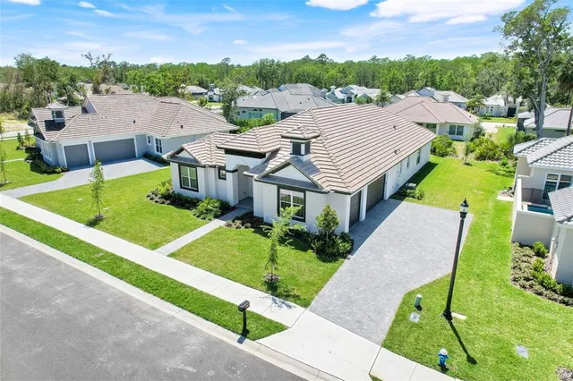 $950,000 | 138 New Leatherwood Drive, Palm Coast, FL 32137