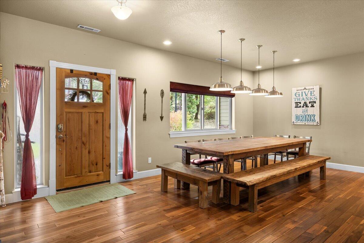 100 McKenzie Ridge Road Grants Pass, OR 97526 - Photo 6 of 46 07-CI_3376