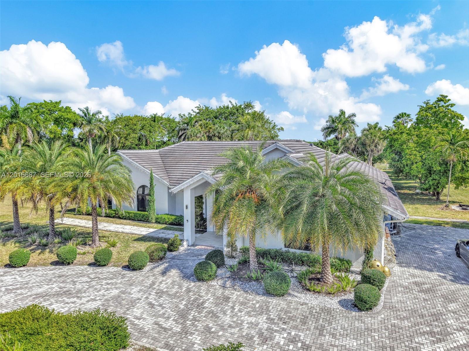17795 Southwest 158th Street Miami, FL 33187 - Photo 3 of 105