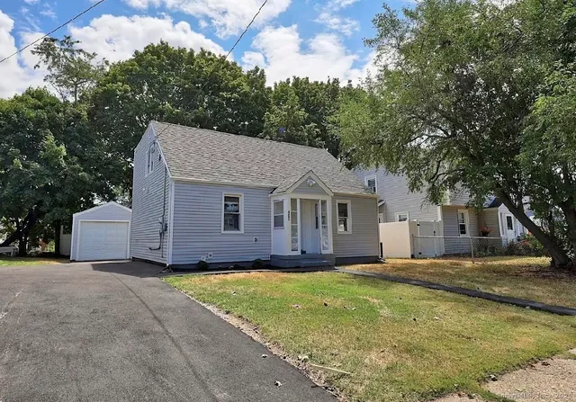 $2,850 | 405 Ruth Street, Bridgeport, CT 06606