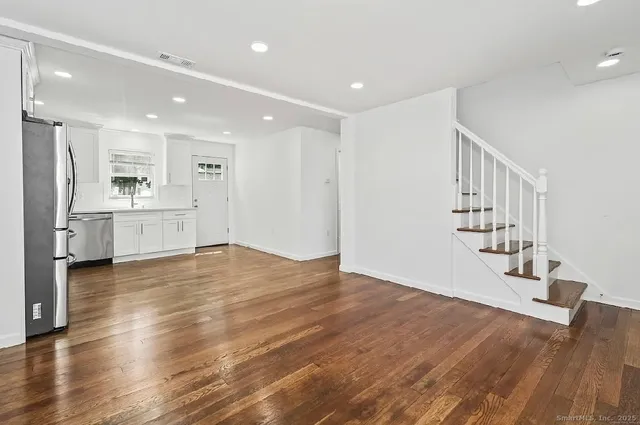 $2,850 | 405 Ruth Street, Bridgeport, CT 06606