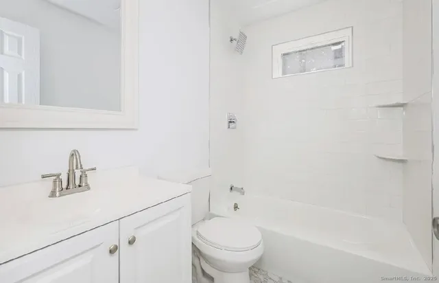 $2,850 | 405 Ruth Street, Bridgeport, CT 06606